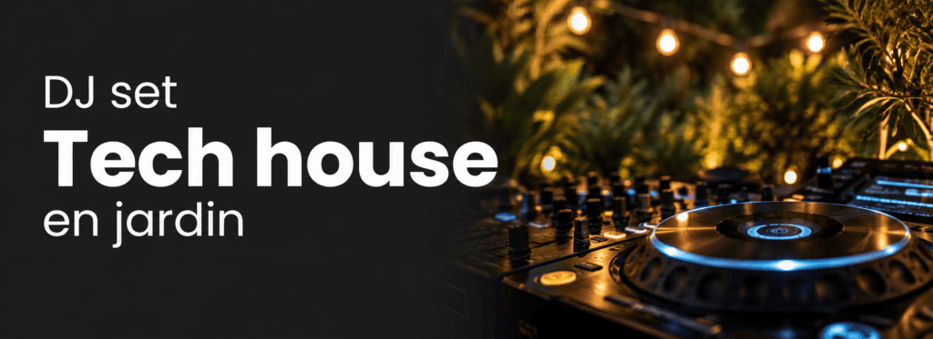 DJ set tech house en jardin, avec des platines sous des guirlandes lumineuses.
